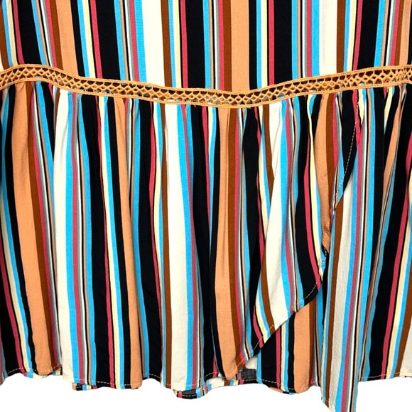 439 - WEEKEND SUZANNE BETRO TOP - Picture 5 of 14